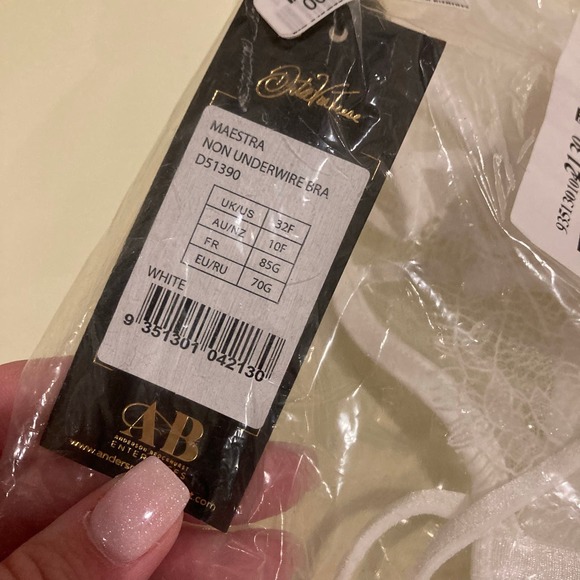 NWT Dita Von Teese Maestra White Lace Underwire Balconette Bra Size 36C - Picture 4 of 14